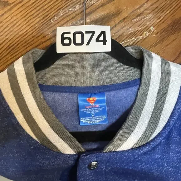 Superman Bioworld Jacket Mens XL Blue Gray Varsity Fleece Snap DC Comics Logo - Picture 11 of 11